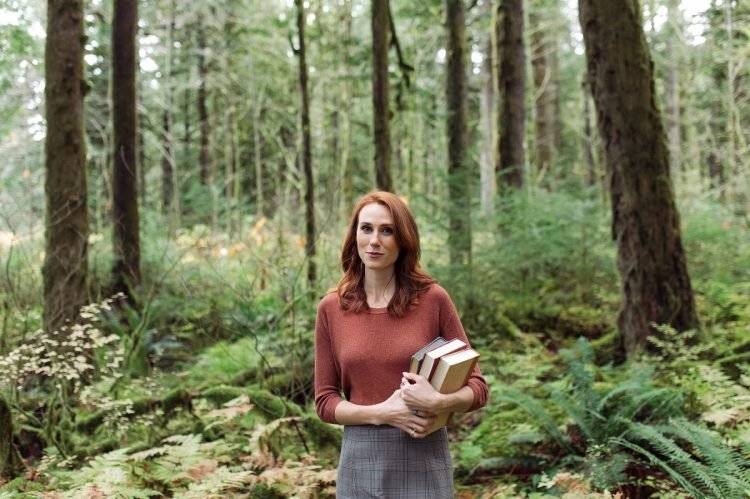 A Conversation with Anna Hill, an inspiring YA Urban Fantasy Author