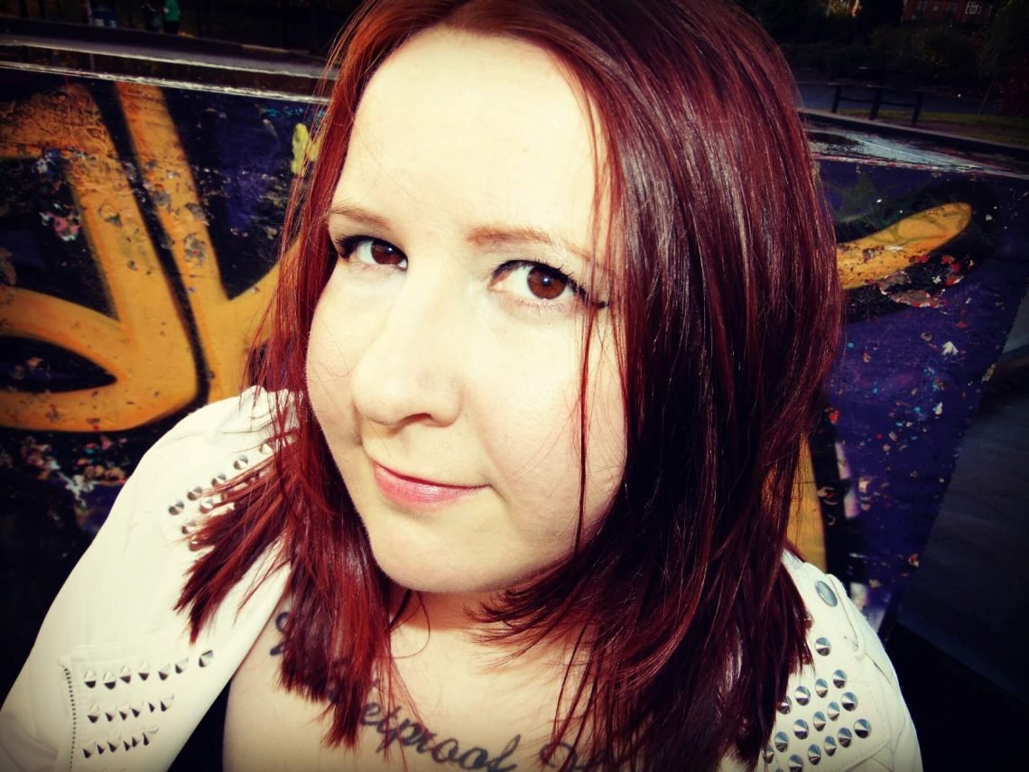 A Conversation with Victoria Kinnaird, a trending YA Author