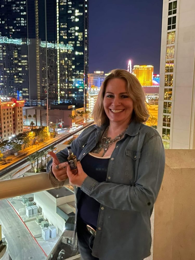 A Conversation with Amber Perez, a Sapphic Fiction Author