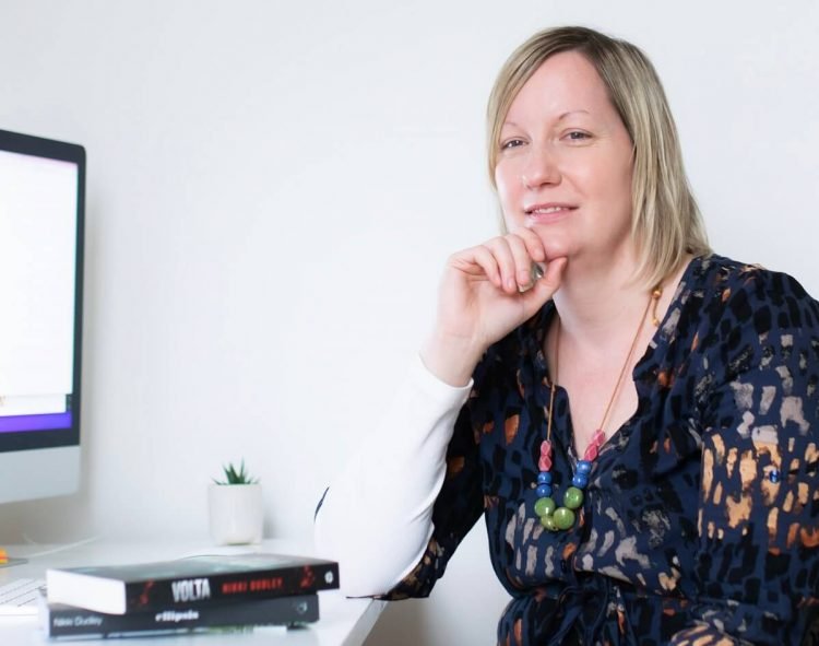 A Conversation with Elise Kenny aka Nikki Dudley, a Romance Author