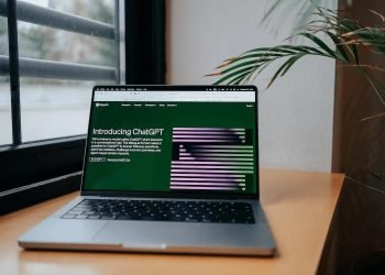 How Can Companies Overcome AI Challenges and Take Advantage of AI in 2023?